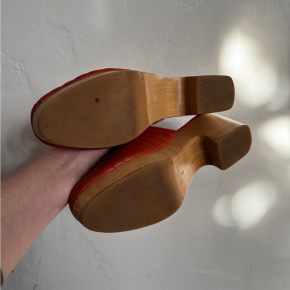 BEKLINA Ribbed Clog - Picture 3 of 7